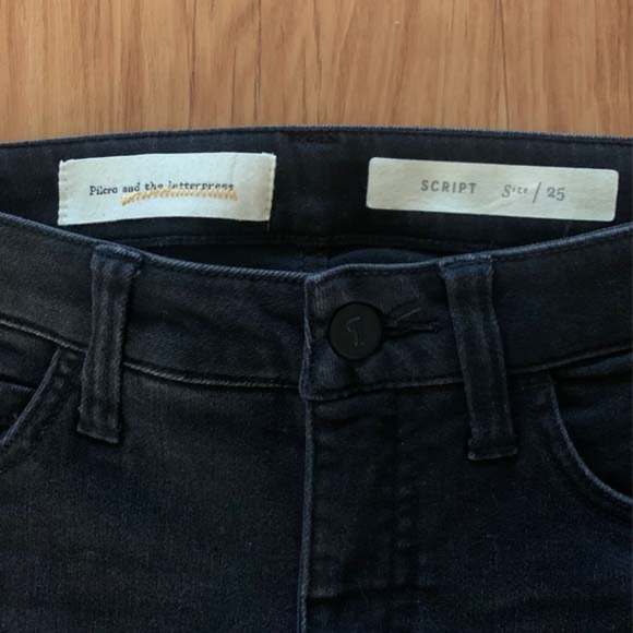 ANTHROPOLOGY PILCRO EMBELLISHED HIGH RISE JEANS 25 - Picture 7 of 9